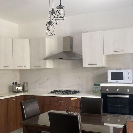 Apartment Triq Is-Silla Marsaskala Eksteriør billede